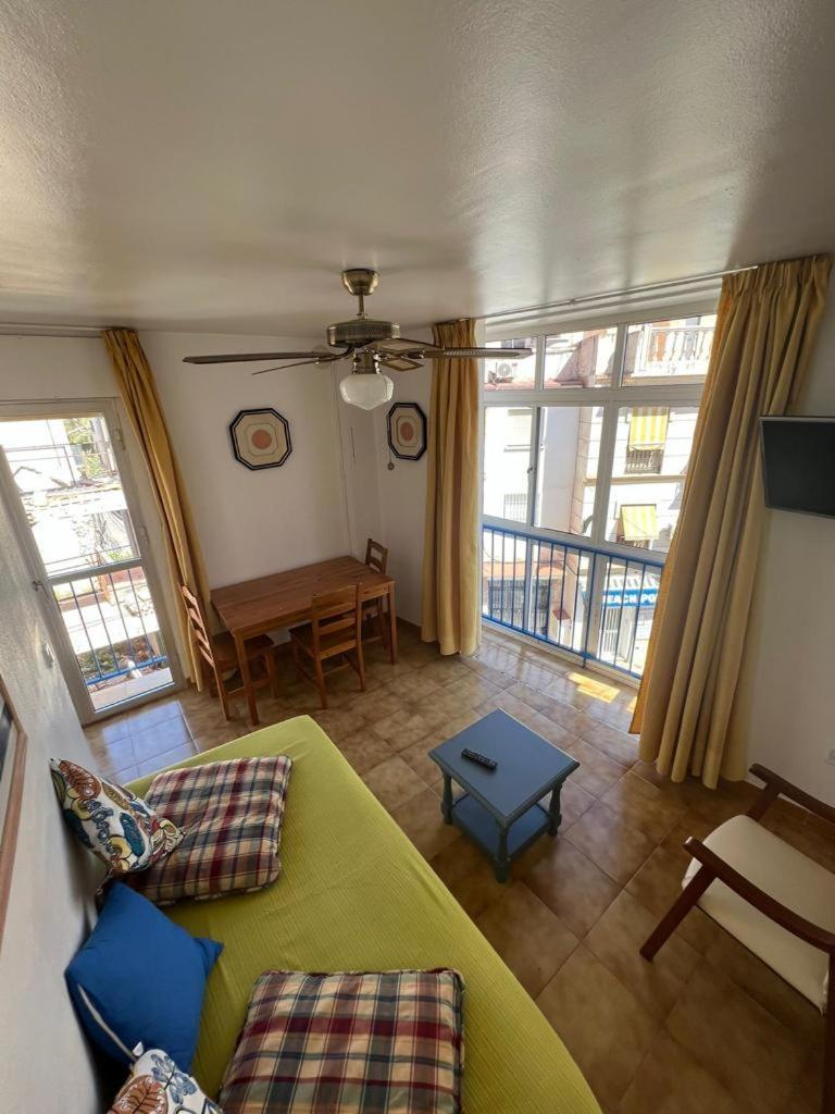 טורמולינוס Apartamentos Playa Bajondillo מראה חיצוני תמונה